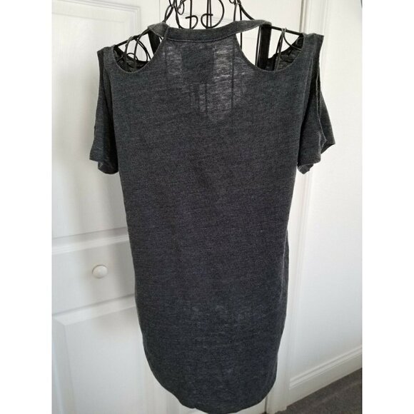 Chaser Vintage Style V-Neck Cold Shoulder Tee Shirt Round Hem Gray Knit Sz M - Picture 2 of 6